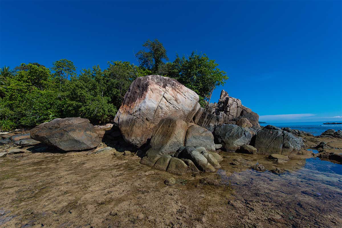 Pantai Batu Pinagut