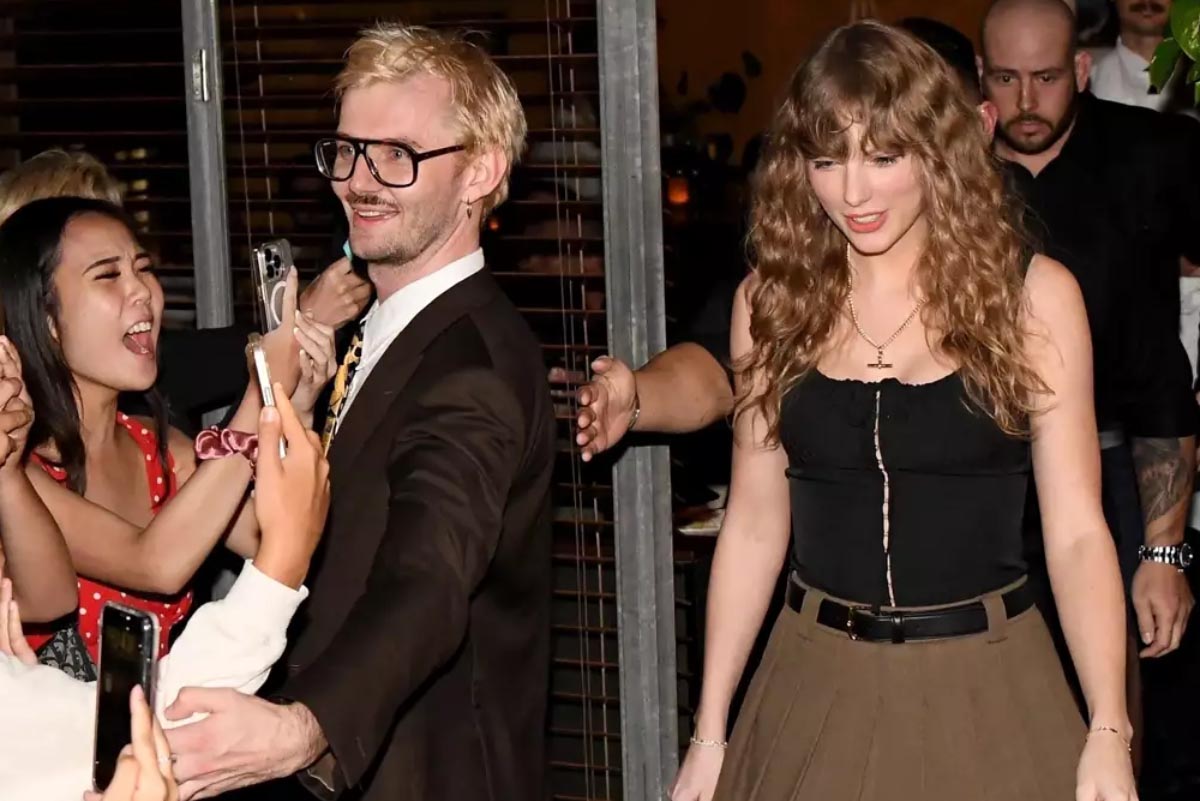 Taylor Swift Berpetualang di Kebun Binatang